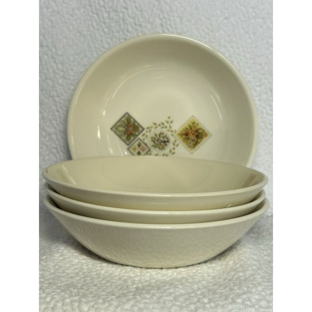 Vintage Taylor Smith Taylor Brocatell Berry Bowls 5 1/4W x 1 1/4”H Granny Core